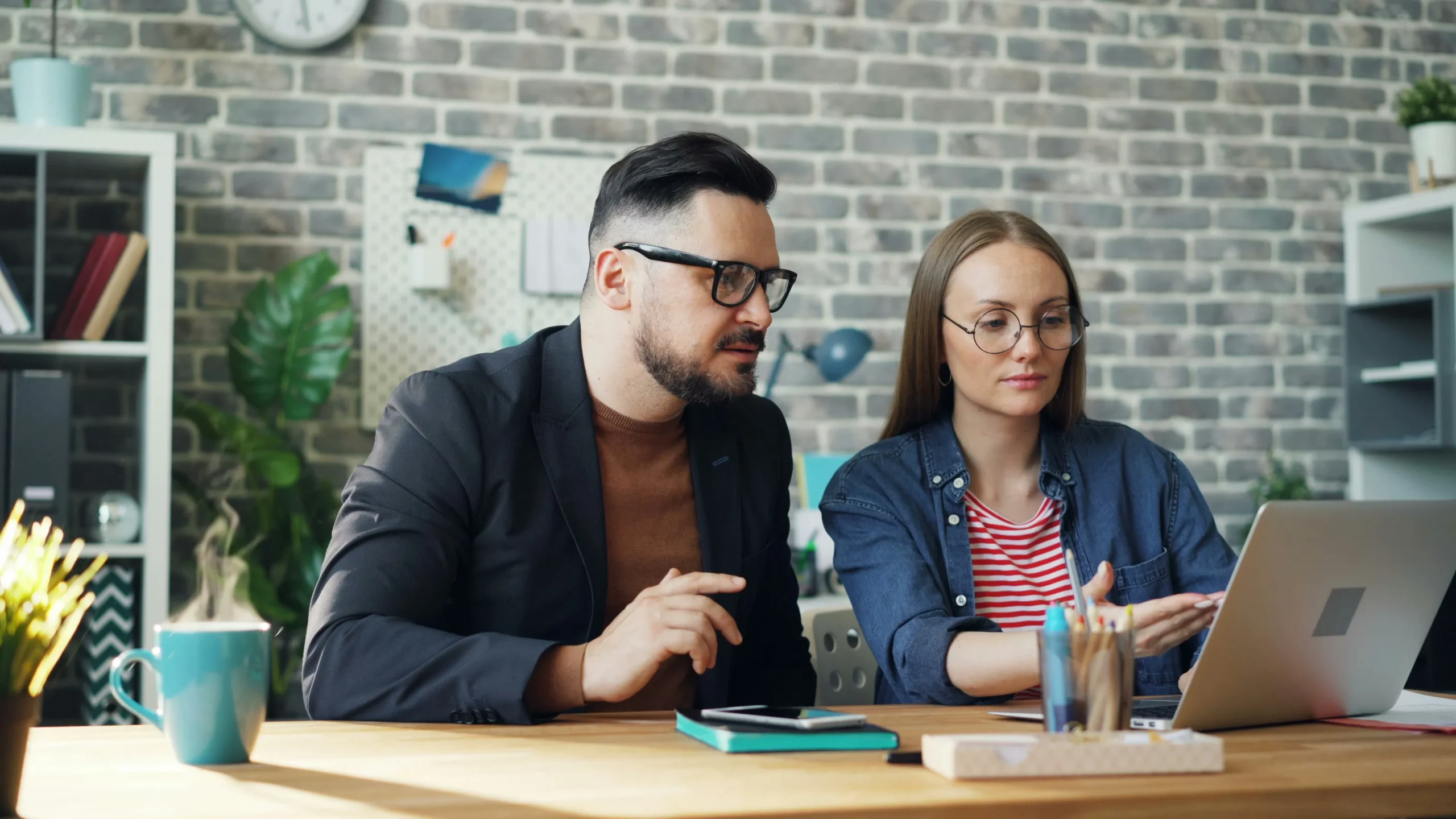 Tax planning documents and federal income tax brackets